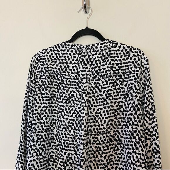 Adrianna Papell-Spotted Black & White Lightweight Button Down - Picture 5 of 11